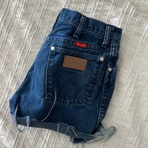 Vintage wrangler cut off shorts